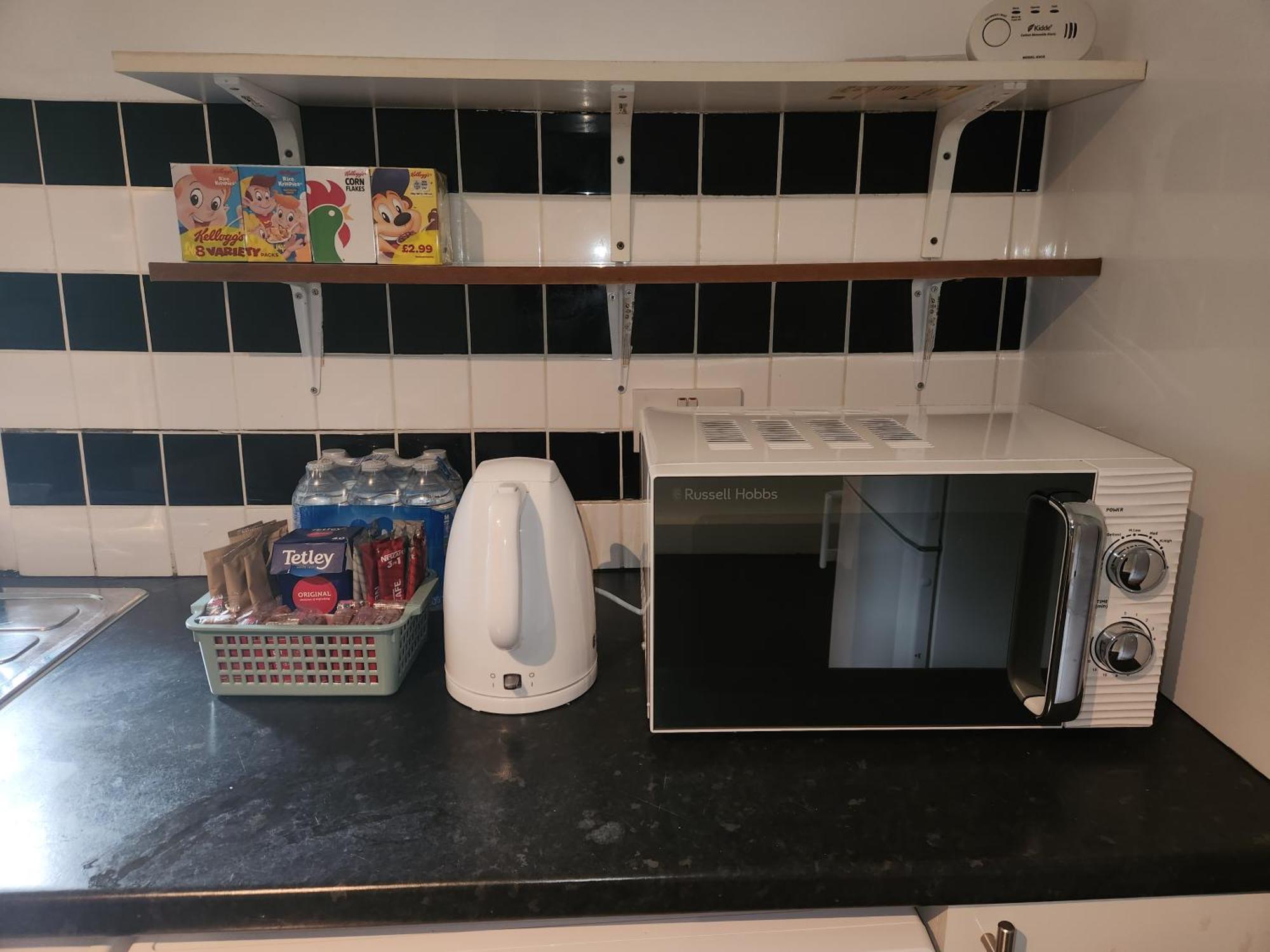 Ferienwohnung Flat With Work Station, Monitor, Smart Tv & Netflix London Exterior foto